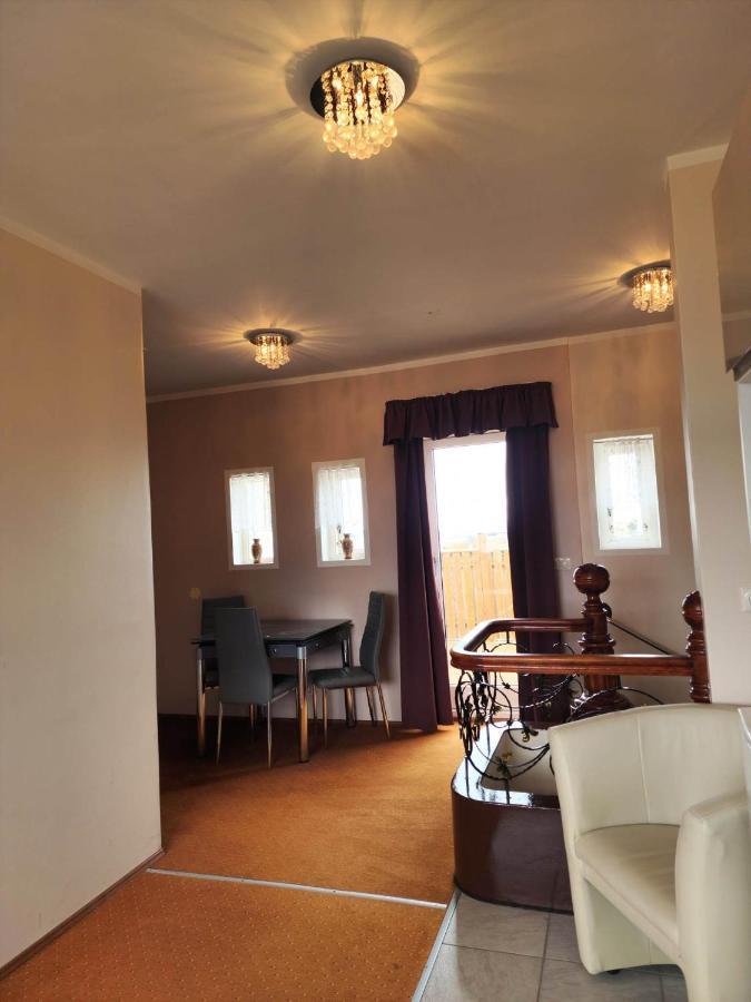 Kiljan Apartments & Rooms Blonduos Esterno foto