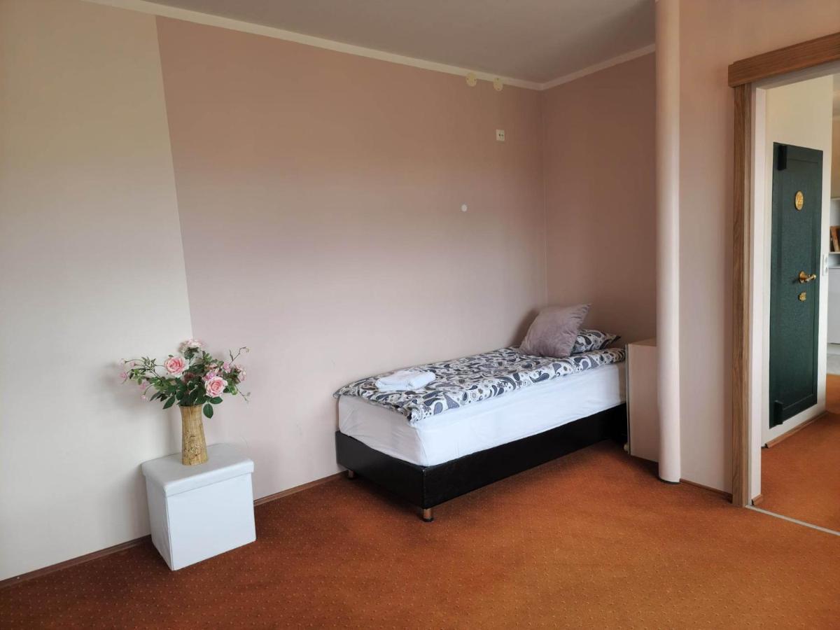 Kiljan Apartments & Rooms Blonduos Esterno foto
