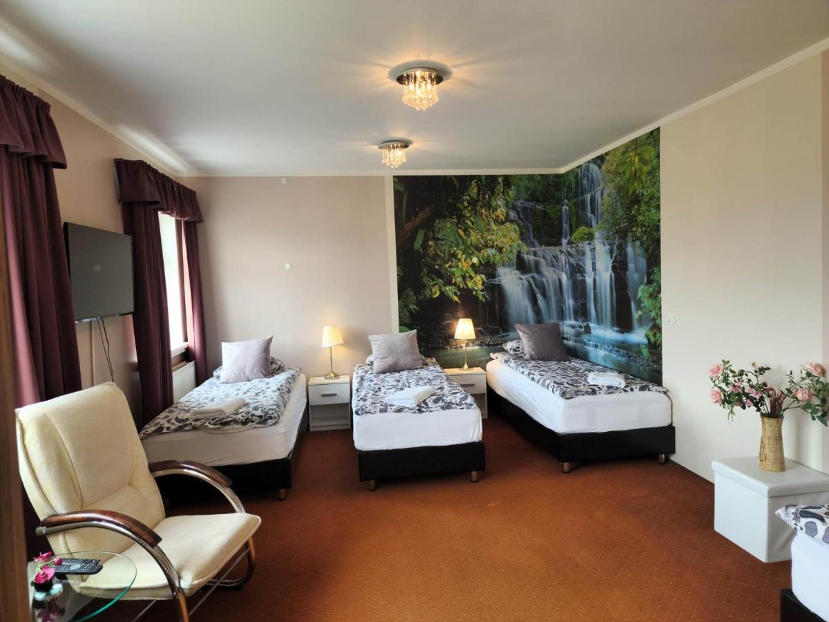 Kiljan Apartments & Rooms Blonduos Esterno foto