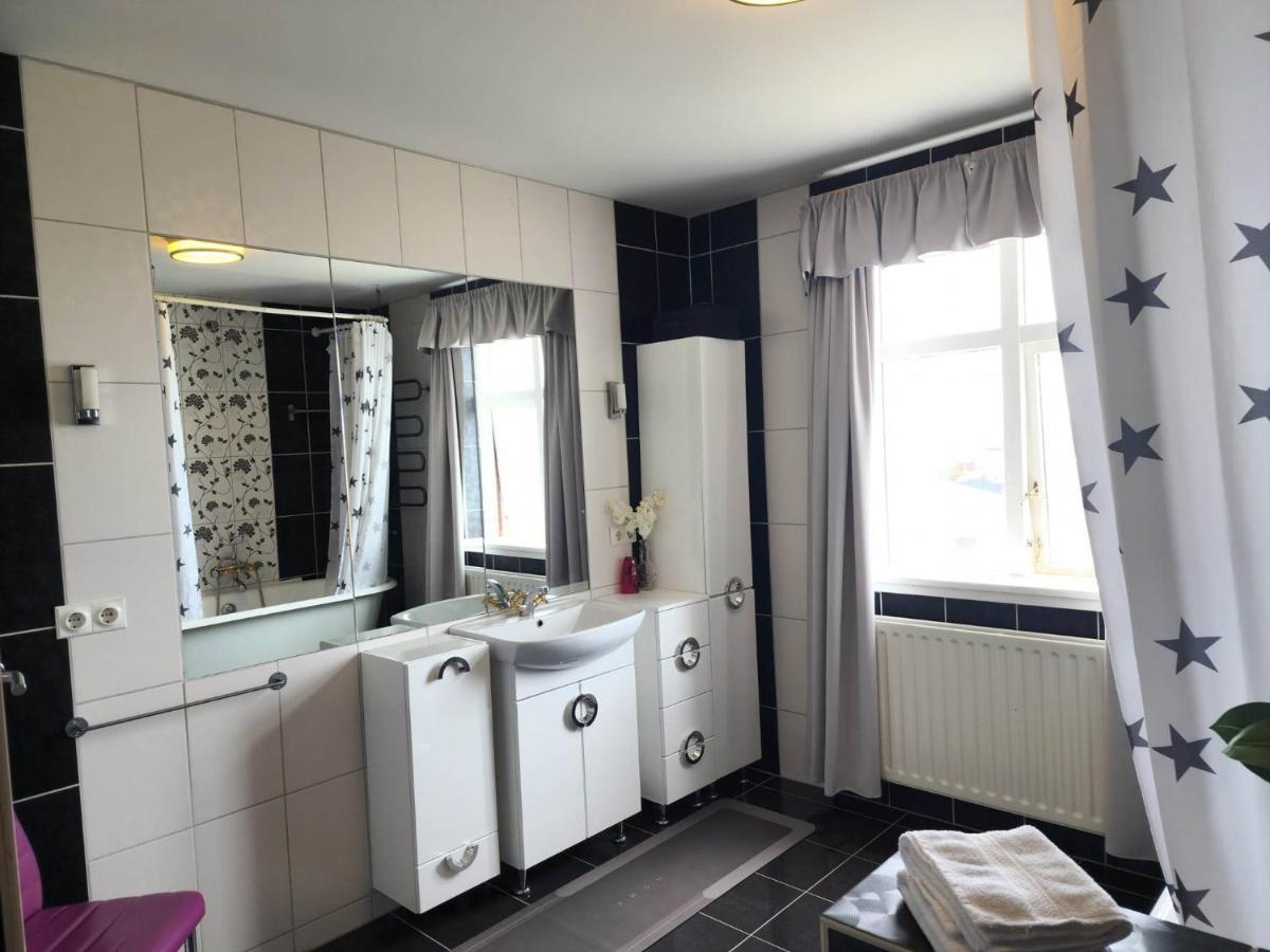 Kiljan Apartments & Rooms Blonduos Esterno foto