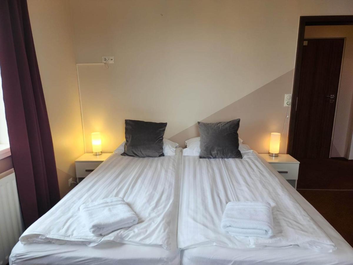 Kiljan Apartments & Rooms Blonduos Esterno foto