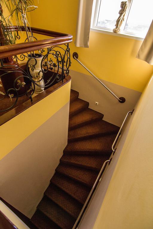 Kiljan Apartments & Rooms Blonduos Esterno foto