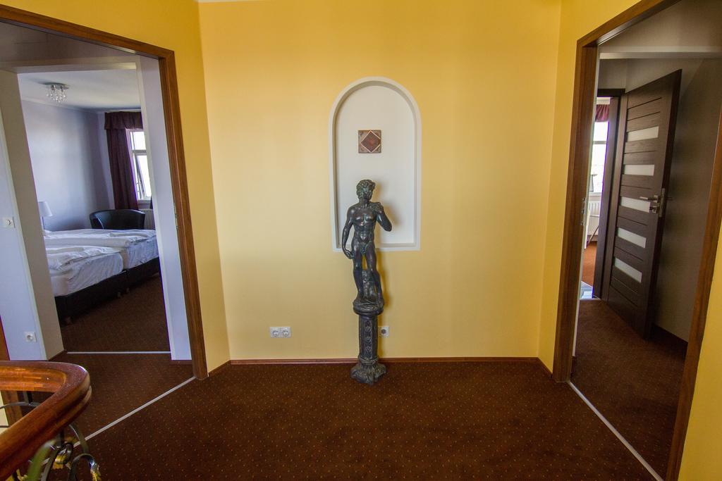 Kiljan Apartments & Rooms Blonduos Esterno foto